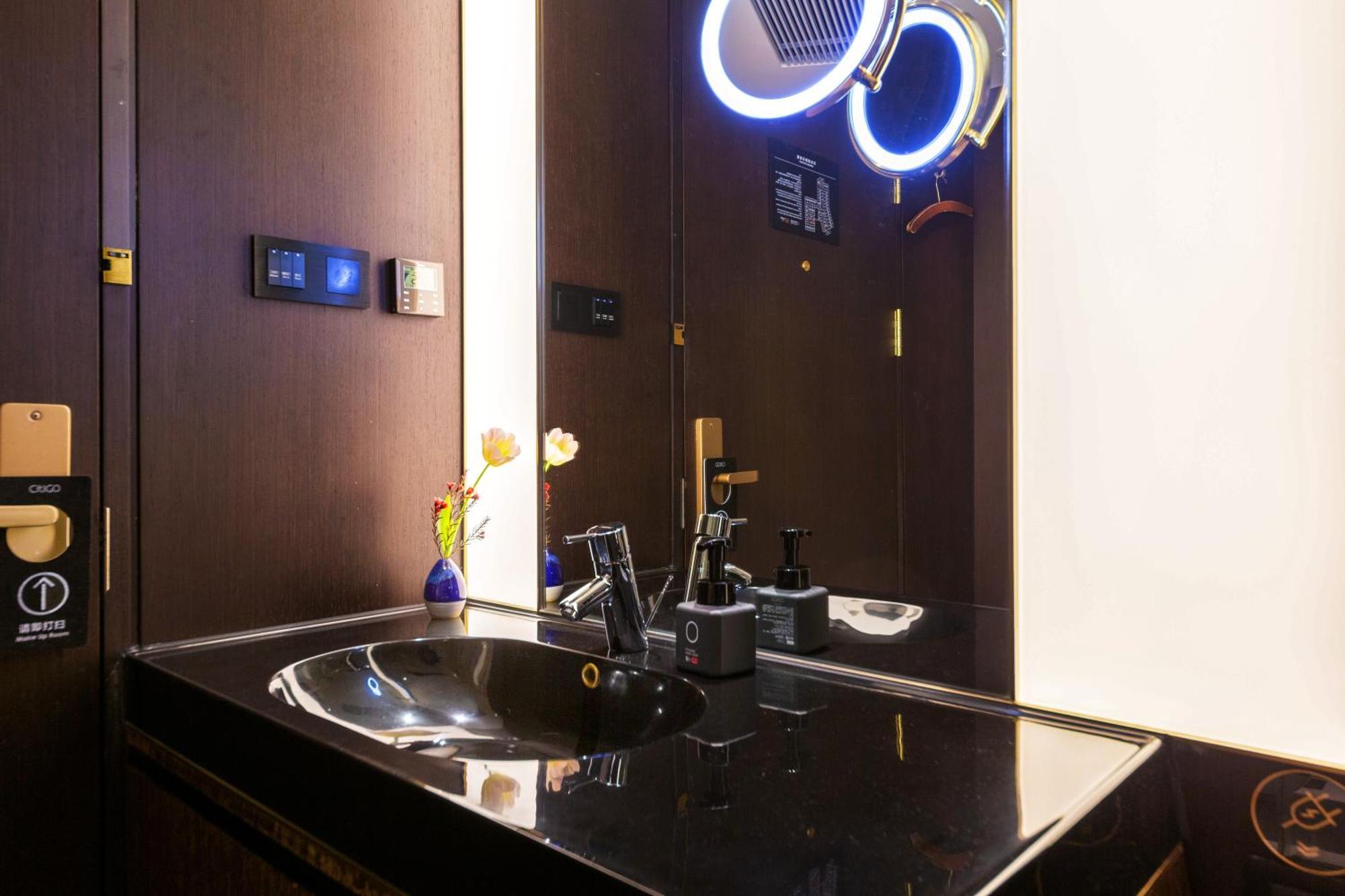 Citigo Hotel Green Lake Куньмин Экстерьер фото