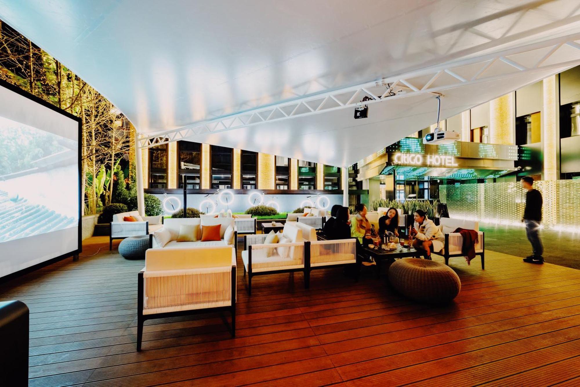 Citigo Hotel Green Lake Куньмин Экстерьер фото