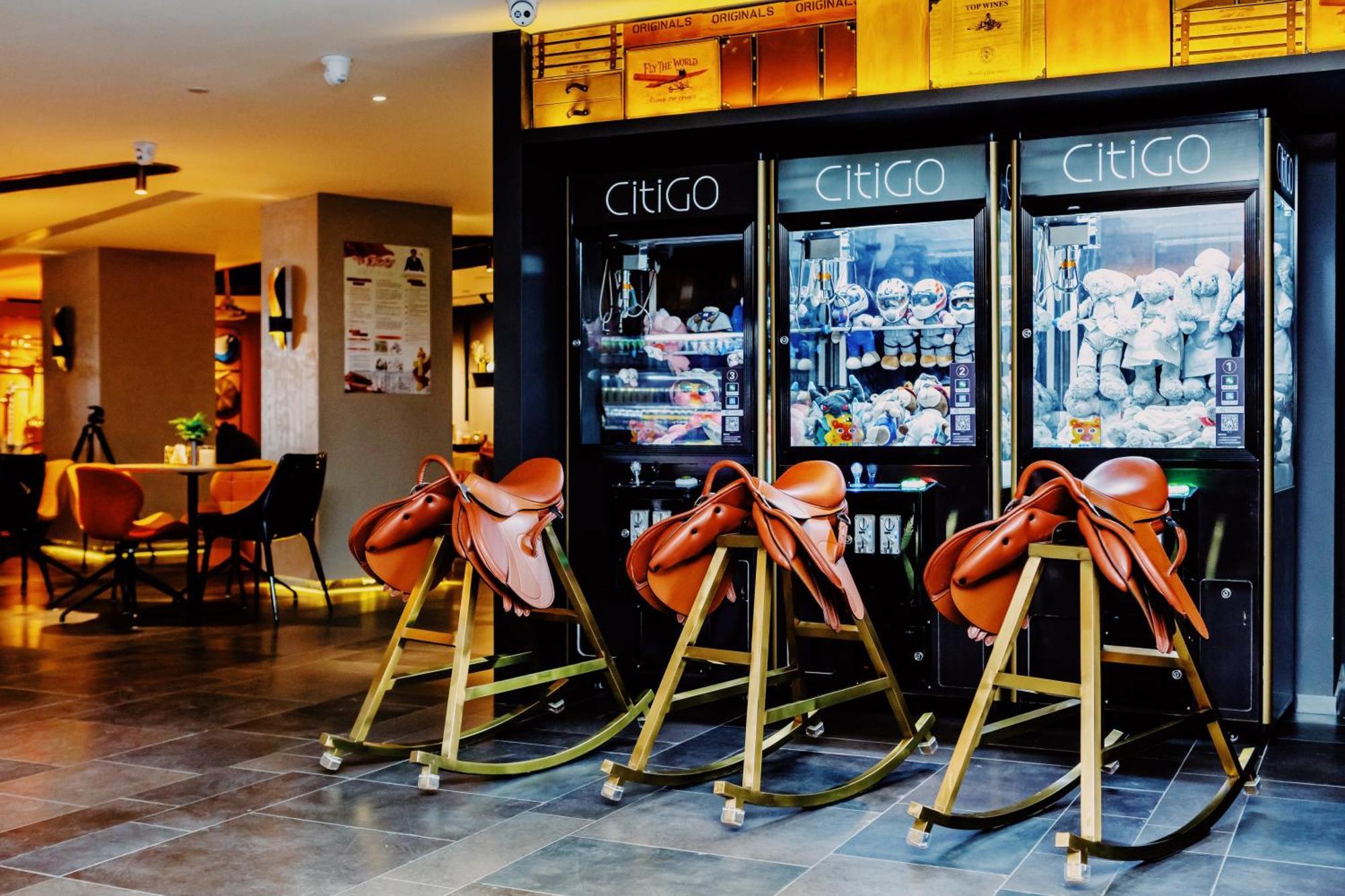 Citigo Hotel Green Lake Куньмин Экстерьер фото