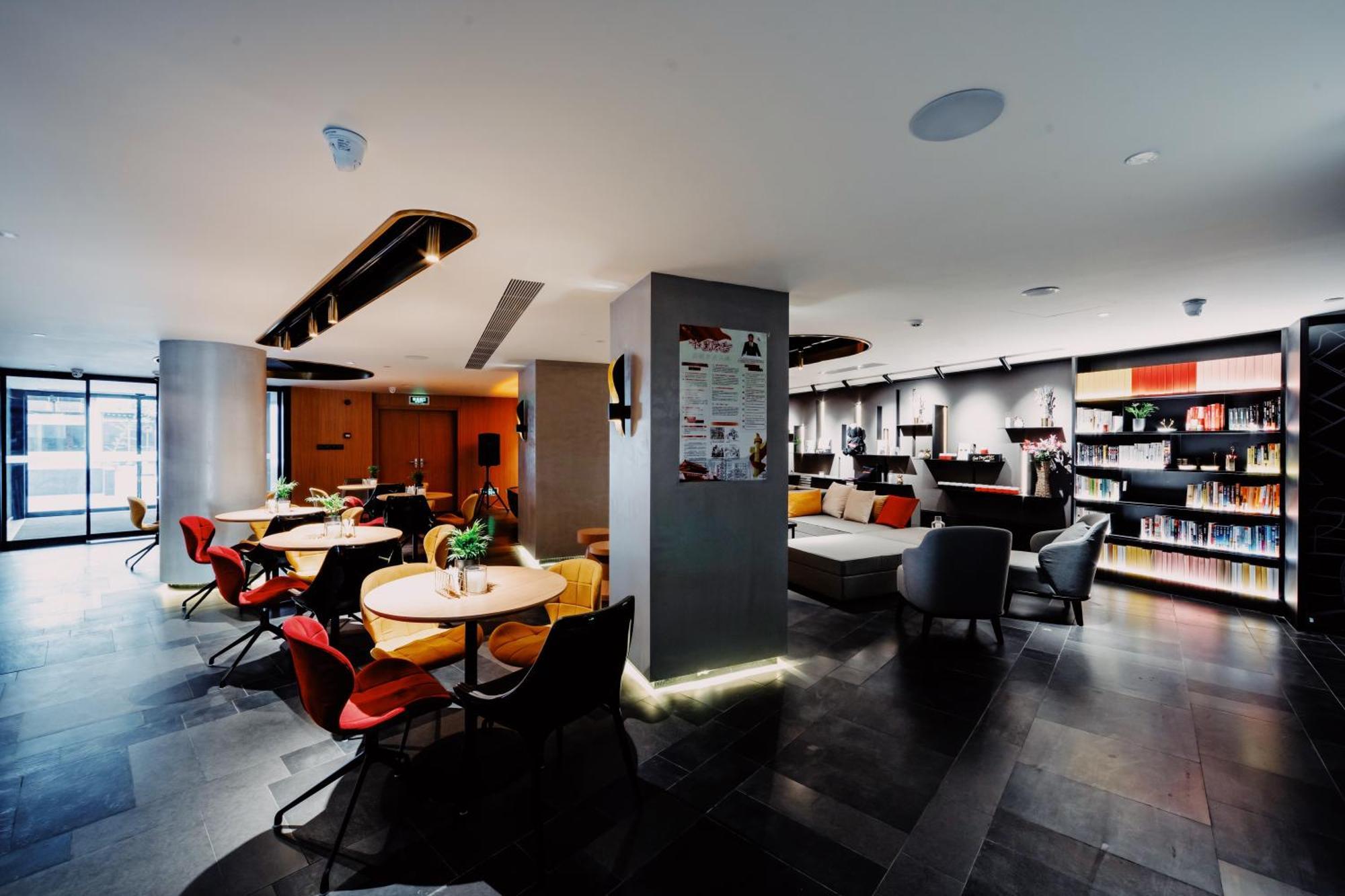 Citigo Hotel Green Lake Куньмин Экстерьер фото
