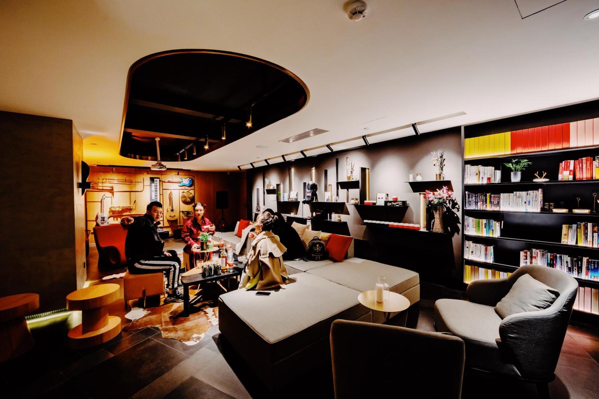 Citigo Hotel Green Lake Куньмин Экстерьер фото
